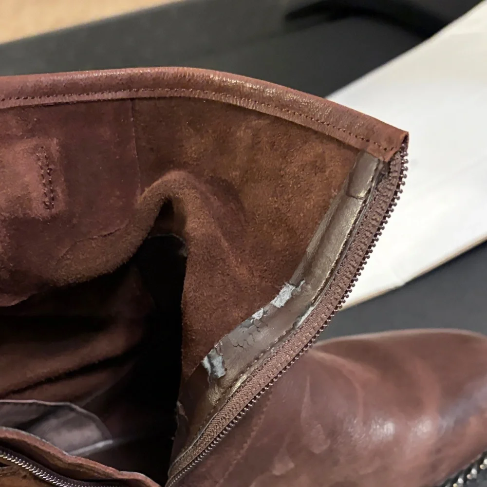 Vince Camuto Dark Brown Combat style Boots. 8M/ 38.5. Side zip. - Picture 11 of 13